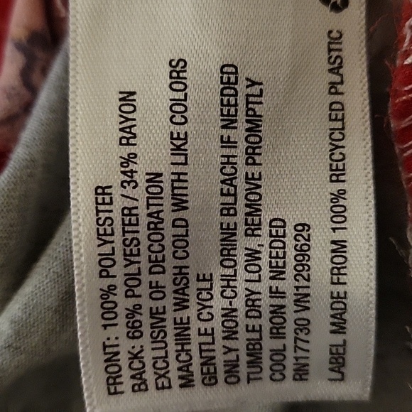 Xhilaration small (?) Red blue & grey flowy tank top - Picture 4 of 5